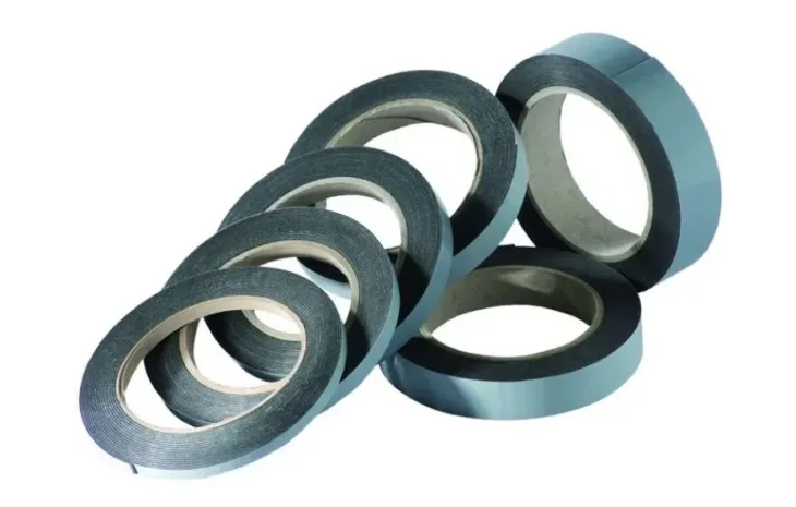 Dvipusė juostelė 12mm